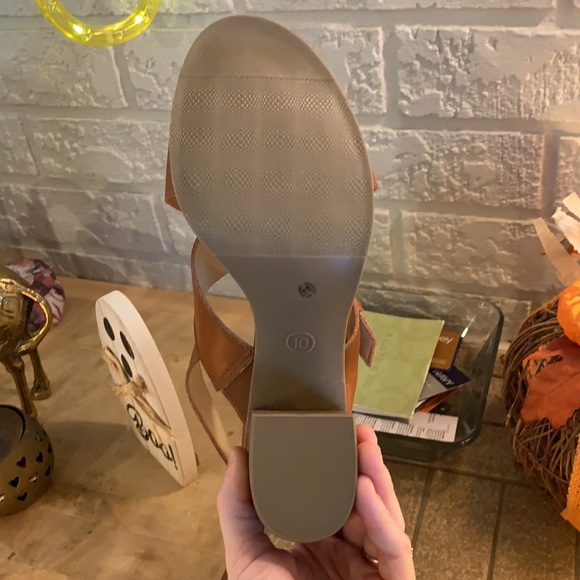 LIZ CLAIBORNE Refined Comfort Size 10 Cognac Brown - Picture 4 of 5